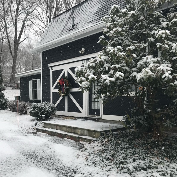 Meet your Posher, Mary - Picture 1 of 1